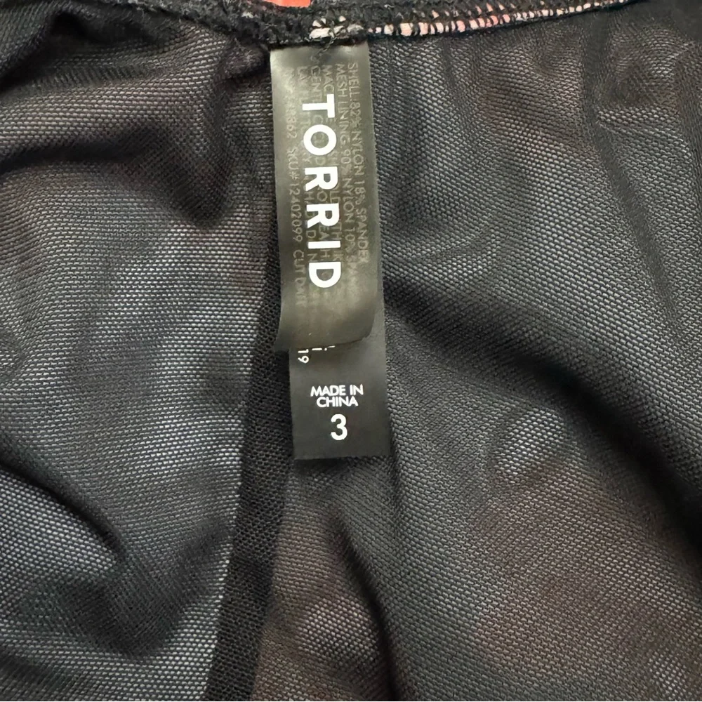 Torrid Floral & Polka Dot Tie Front Waist Wireless One Piece Swimsuit Size 3X - Picture 15 of 16